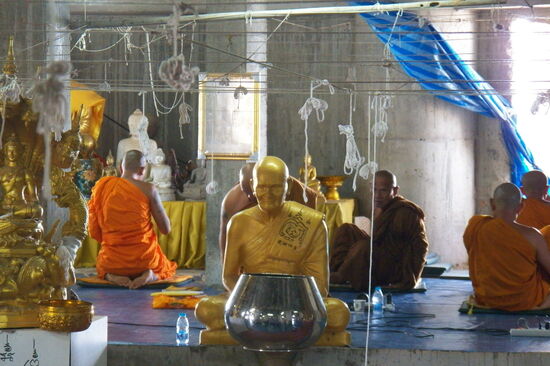 Mönche im Tempel