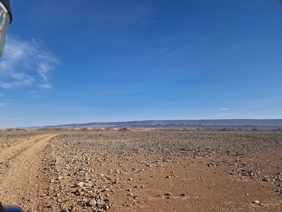 Am Anfang ist die Piste sehr Grobschottrig, wir kommen nur langsam voran