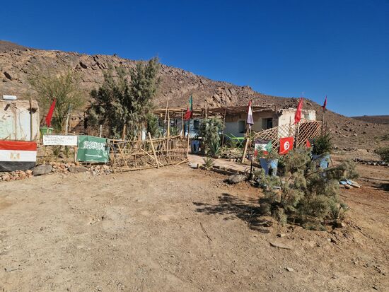 Die sehr einfachen, jedoch sauberen sanitären Einrichtungen