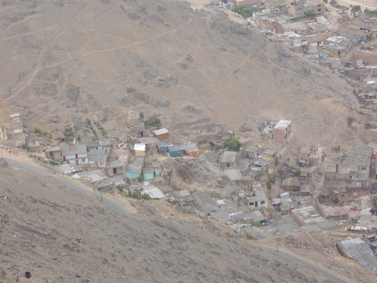 Slums rund um den Huegel