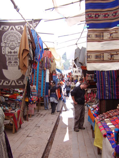 Auf dem Markt von Pisaq