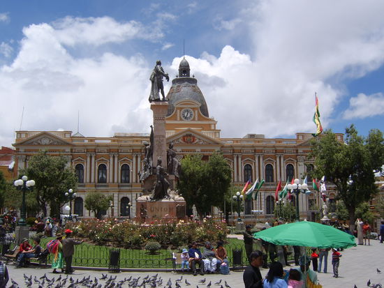 Der Regierungspalast an der Plaza
