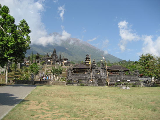 Besakih Tempel und Mt.Agung