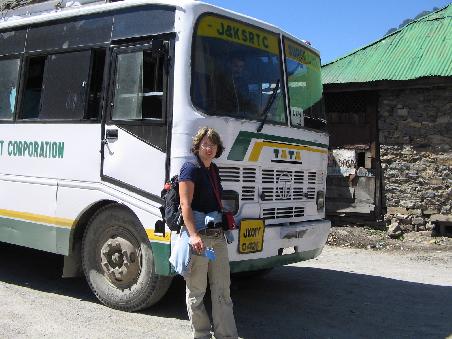 ...weiter mit dem Bus von Srinegar nach Leh
