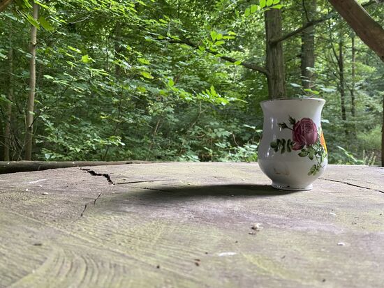 Steht da so rum. Auf dem Tisch.