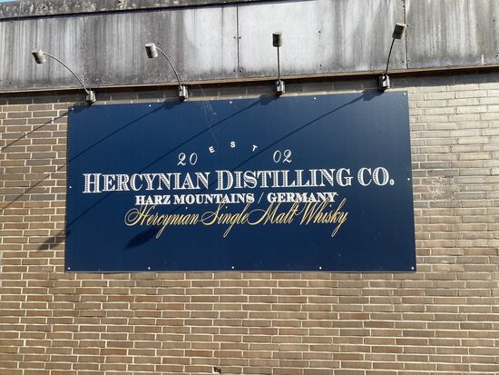 "Harz Mountains". Klingt ähnlich beeindruckend wie "Black Forest". Finde ich.