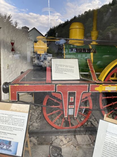 Gebaut 1960 von 7 Schülern des Gymnasiums in Bad Harzburg in ca. 1.600 Arbeitstunden.