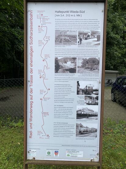 Bis hier waren es 3,4km und 37 Höhenmeter. Geht also nur sehr sachte bergauf.