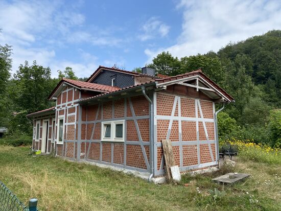 Ist noch oder "wieda" bewohnt.