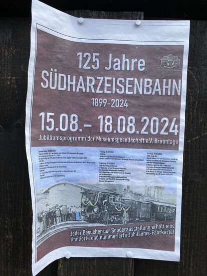Plakat von der Eröffnungsfeier.