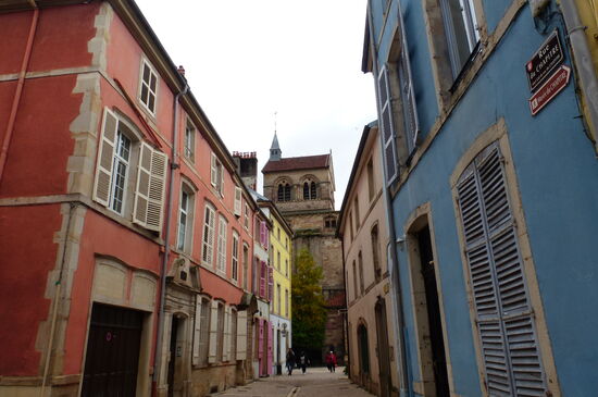 Rue du Chapitre und Kirche St.Maurice in Epinal