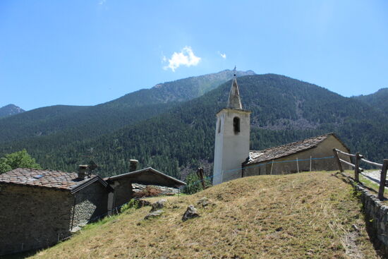 Kirche auf dem Wanderweg