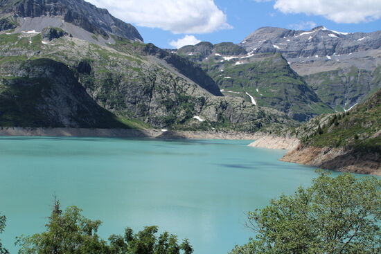 Der Stausee vom Rand der Staumauer aus