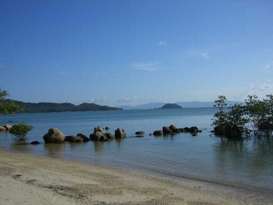 Strand an unserem ersten Bungalow