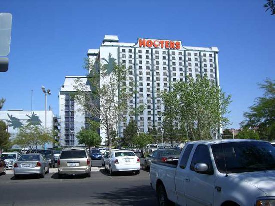 Hooters das Casino mit den huebschesten Geberinnen