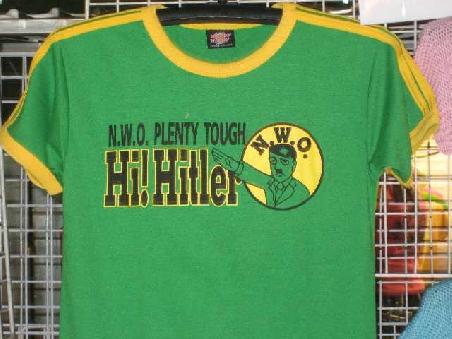 Shirt haben wir aufm Night-Market entdeckt