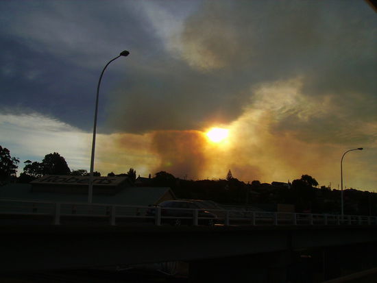 Verräucherter Himmel nahe Devonport
