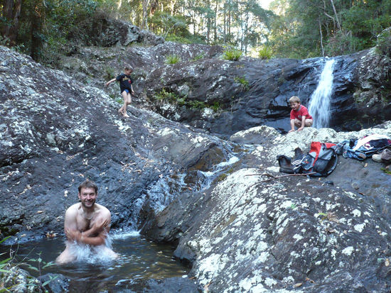 "Privat"Wasserfall nur 3 km von der Farm entfernt. A...kalt
