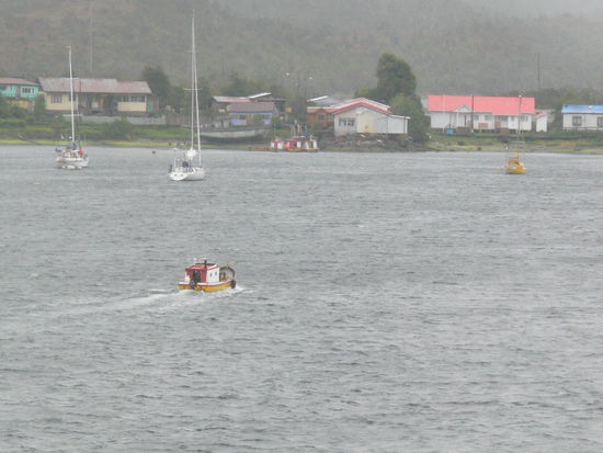 Shuttle-Boote, die uns leider nicht nach Puerto Edén bringen durften.