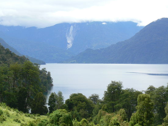 Blick über den See "Todos Los Santos"