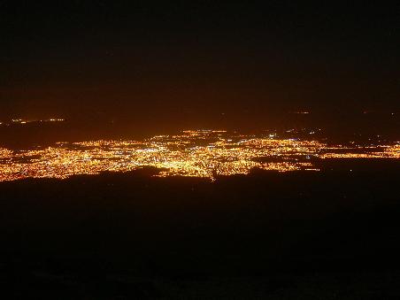 Beim Aufstieg hat uns Arequipa in der Nacht begleitet
Arequipa at night was joining us all the way up