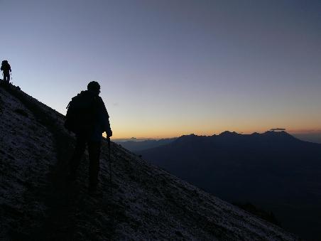 Sonnenaufgang und ich beim Aufstieg
Sunrise and me at the slope