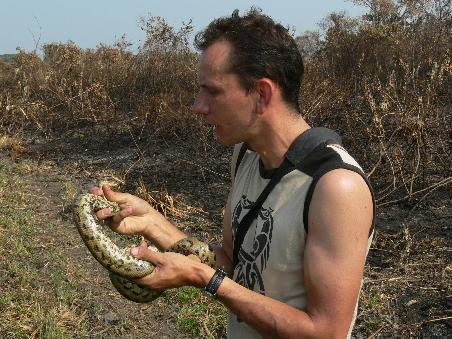 Hr Lange und die Schlange! Eine kleine Anakonda!
A small anaconda!