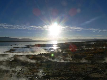 Heisse Quellen und die aufgehende Sonne
Hot springs and the rising sun