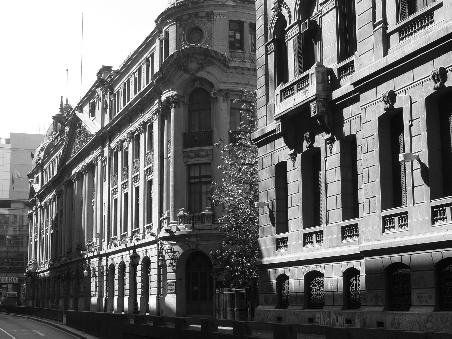 Ueberall trifft man in Santiago auf schoene alte Architektur
Nice old architecture is met everywere in Santiago-