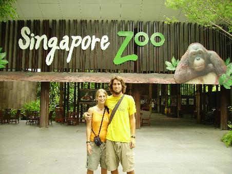 Gestern vor dem Singapore Zoo...