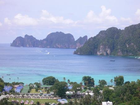 Blick vom Viewpoint ueber die Bucht