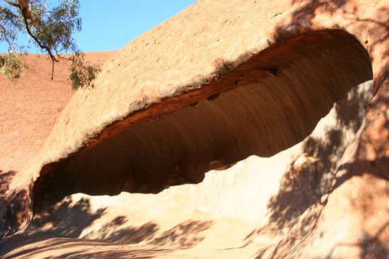auch Steine müssen in Australien Wellenform haben...