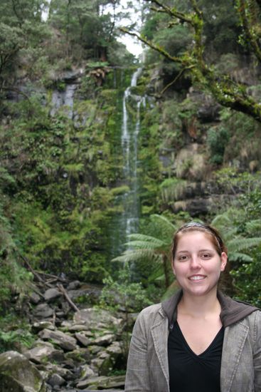 Posen vor den Erskine Falls