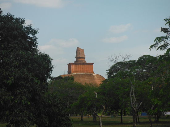 Jetavana Dagoba - wird nach Fertigstellung noch weiß gestrichen