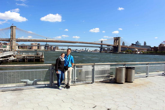 Posieren vor der Brooklyn Bridge (und Manhattan Bridge)
