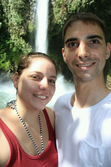 Selfie! Leider hat nur einer das Prinzip von Objektiv und separatem Anzeige-Bildschirm verstanden