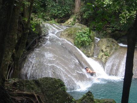Die Wasserrutschen der vierten Stufe. Adrenalin pur!