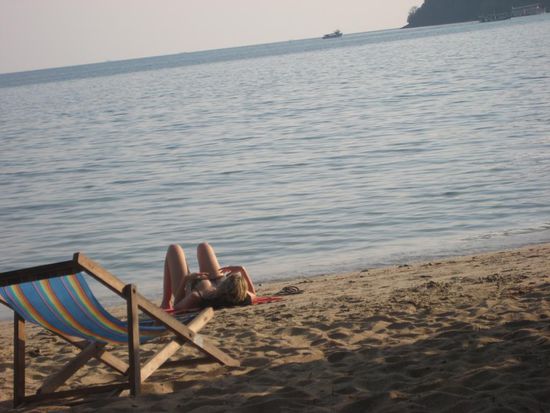 Melanie geniesst die letzten Sonnenstrahlen des Tages.