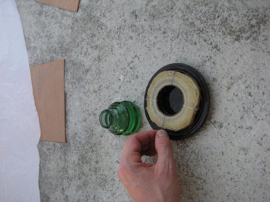 ... also mehr hitze... mehr auftrieb... ergo Lampenoel