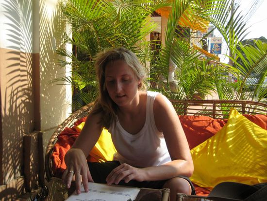 Melanie schreibt Karten