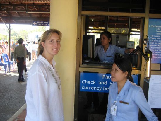 Am Eingang zum Ankor Komplex