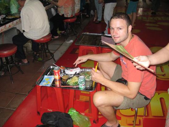 Ben-Thanh-Markt in Saigon,hatte mal wieder Hunger.
