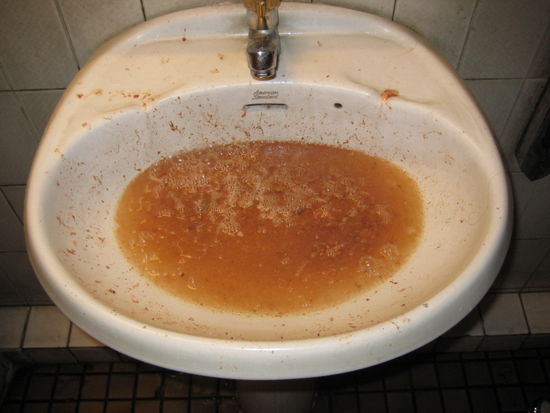 Rotwein? Cocktail? Spaghetti Bolognese?? Keine Ahnung auf jedenfall zu viel Alkohol!