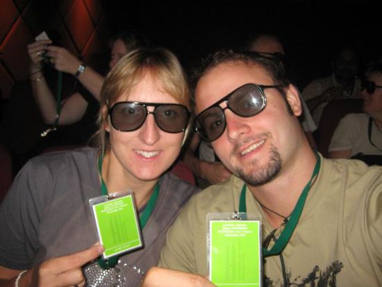 Im Kino der Petronas Towers mit 3D Brille und Besucherausweis.