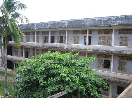 Toul Sleng Museeum, eine umfunktionierte Hochschule zum Gefaengnis mit grausamen Foltermethoden