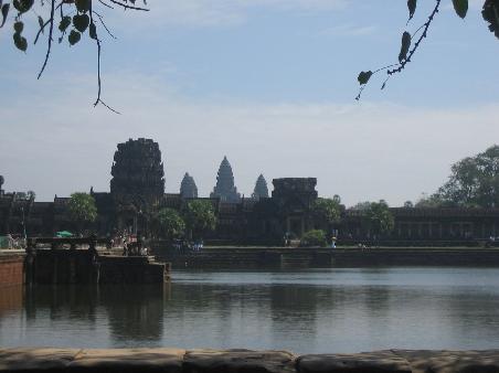 Angkor Wat bei Sonnenschein