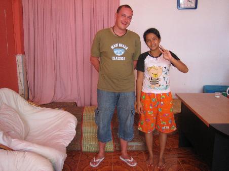 Meine Masseuse und ich. 4 mal genoss ich die traditionelle Khmer Massage bei ihr.