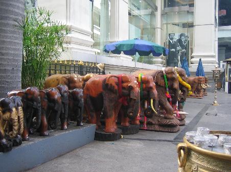 Ein Elefant steht fuer die Erfuellung eines Wunsches