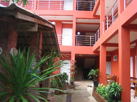 Unser Guesthouse, nagelneu, und traumhaft billig