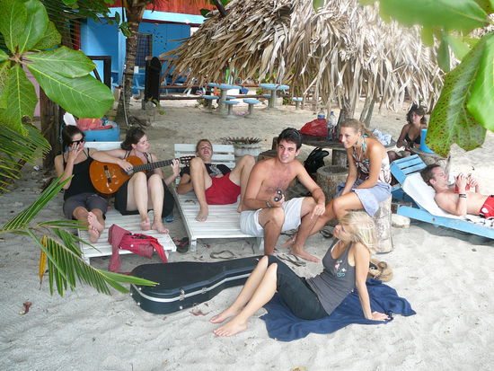 ...was man halt so macht, rumliegen...und sonst......nichts!